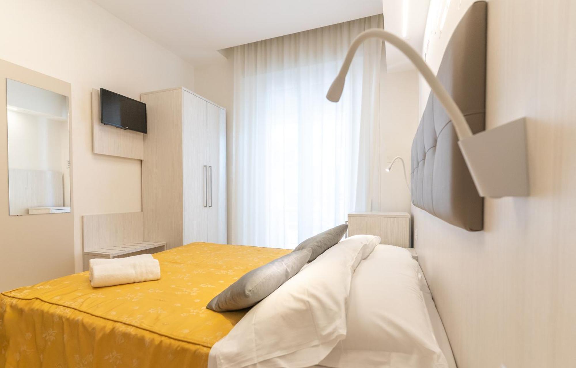 Dusseldorf 3*